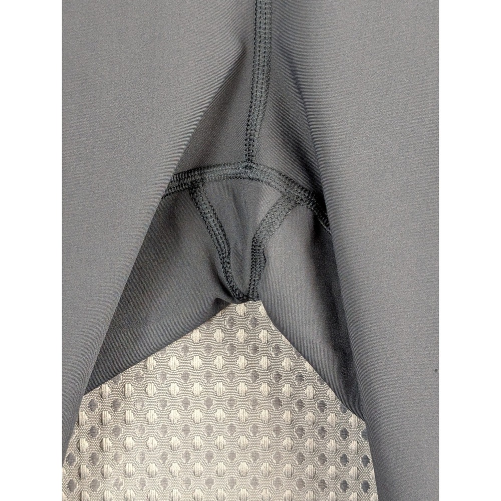 Lululemon Run Reflect Crop Black Reflective Running Leggings Zip Pocket Size 8 - Picture 8 of 16